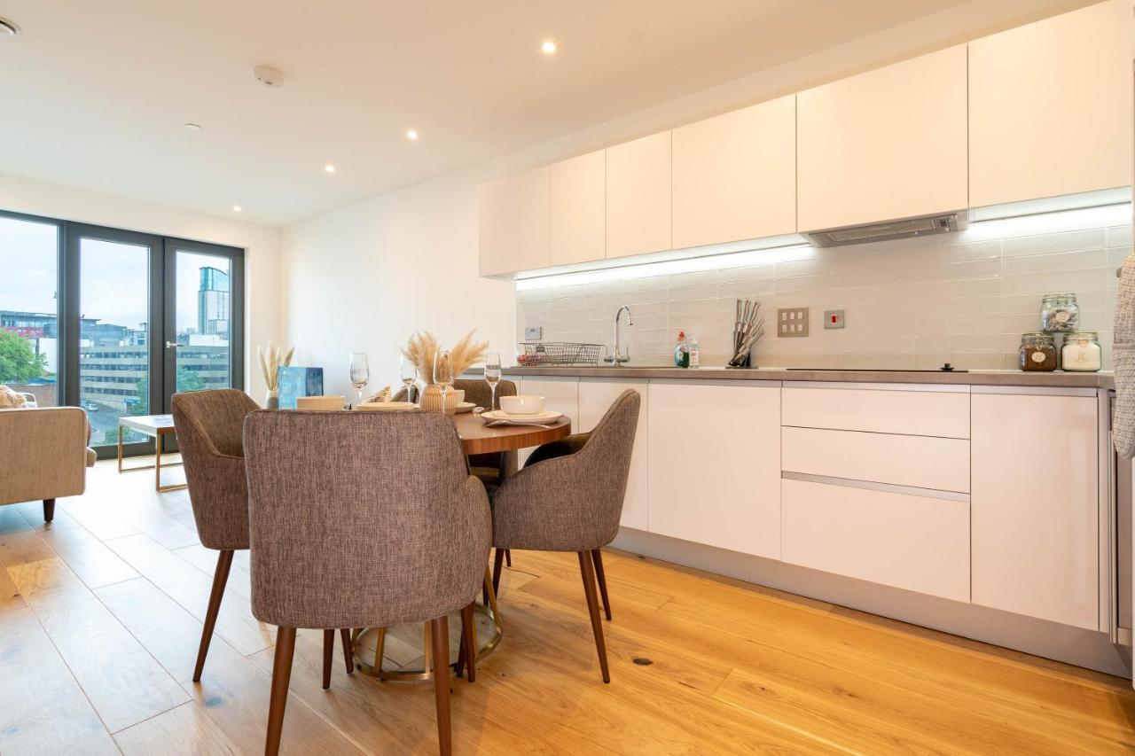 Luxe 1 Bedroom Comfy Apartment - City Centre เบอร์มิงแฮม ภายนอก รูปภาพ