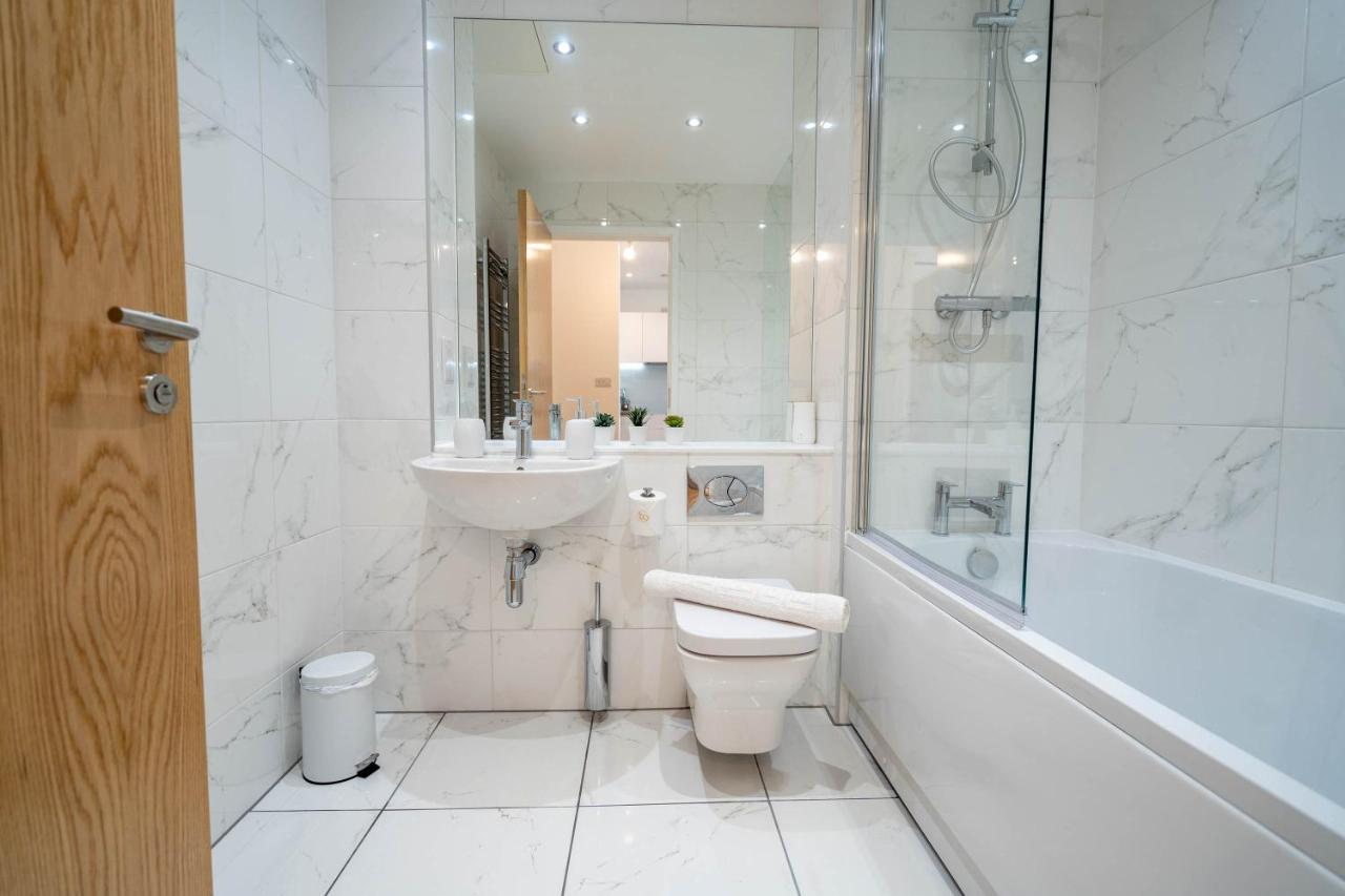 Luxe 1 Bedroom Comfy Apartment - City Centre เบอร์มิงแฮม ภายนอก รูปภาพ